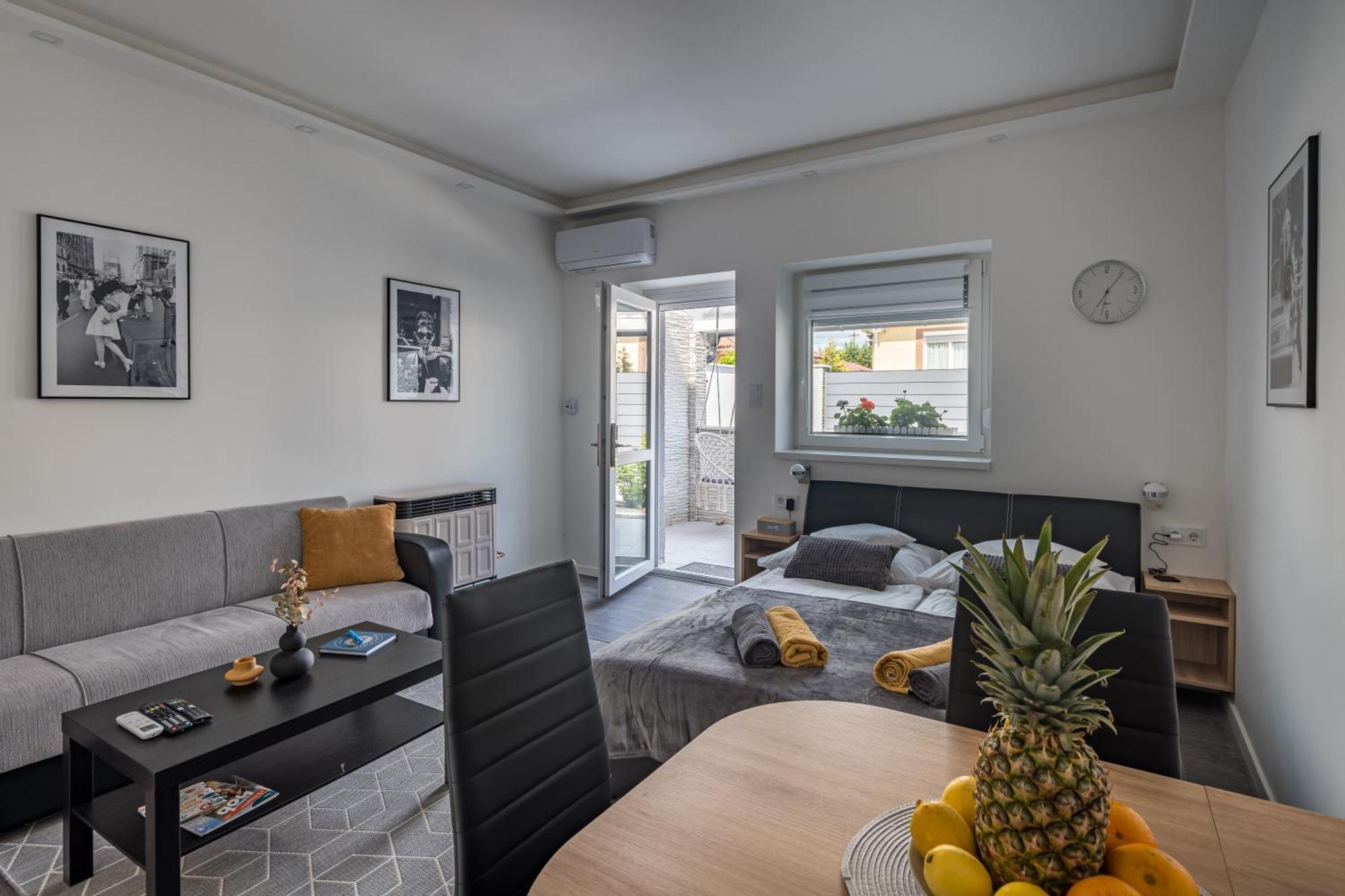 שיופוק Balatonic Lemon Apartmanhaz מראה חיצוני תמונה