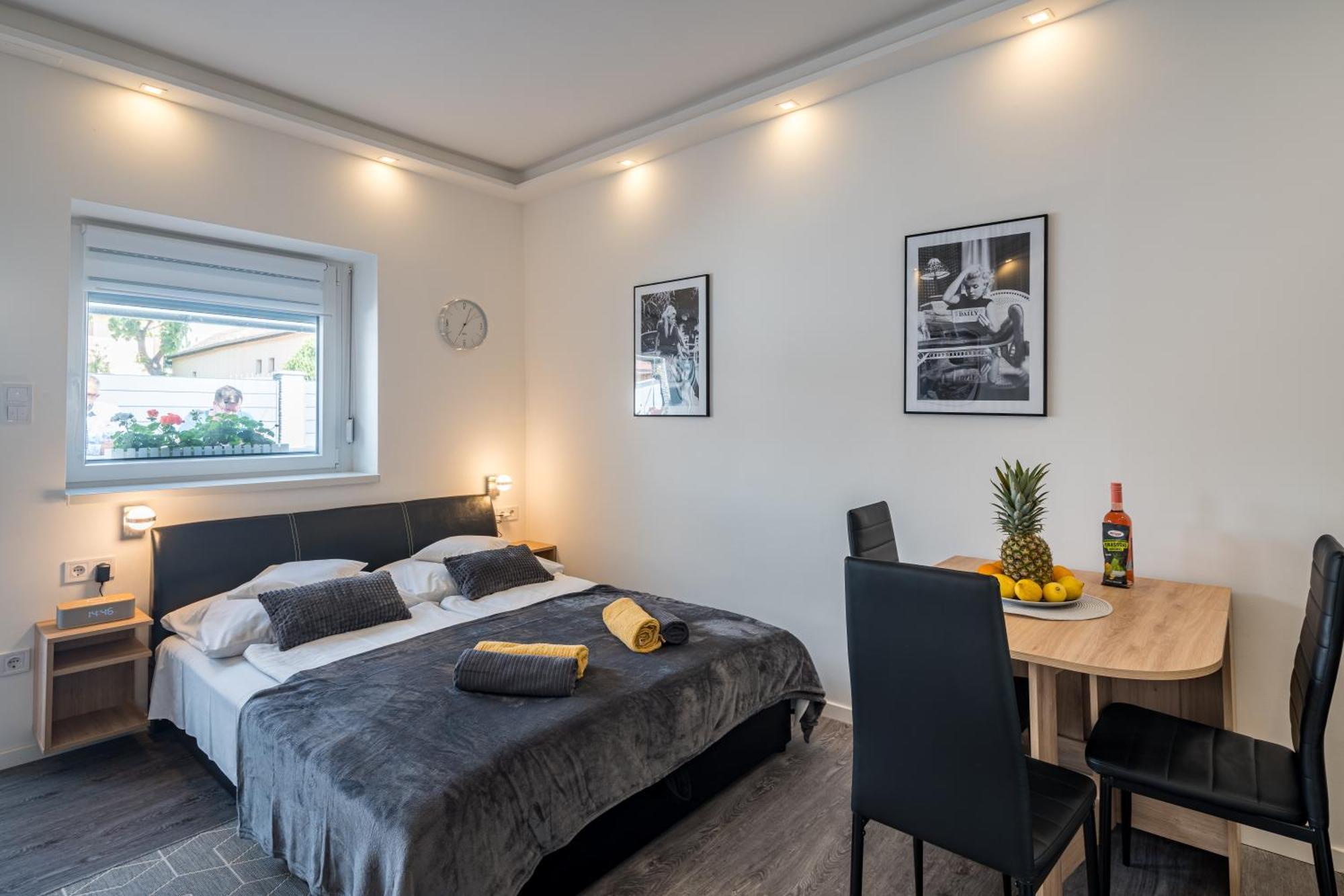שיופוק Balatonic Lemon Apartmanhaz מראה חיצוני תמונה